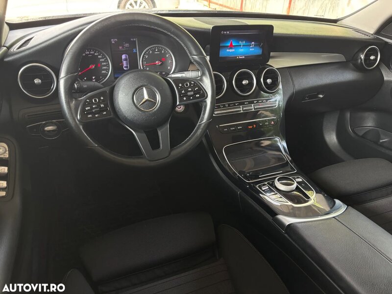 Mercedes-Benz C 180